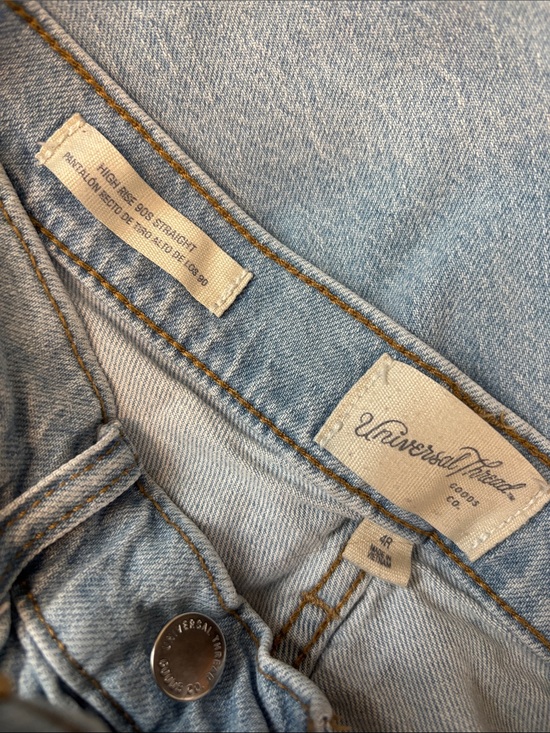 Universal Thread Denim - Universal Thread Light Blue High-Rise Straight Jeans